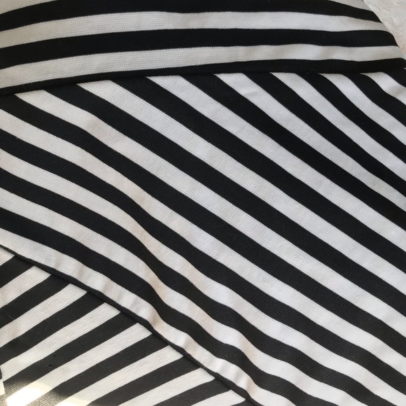 Tight stripe skirt - Picture 3 of 5